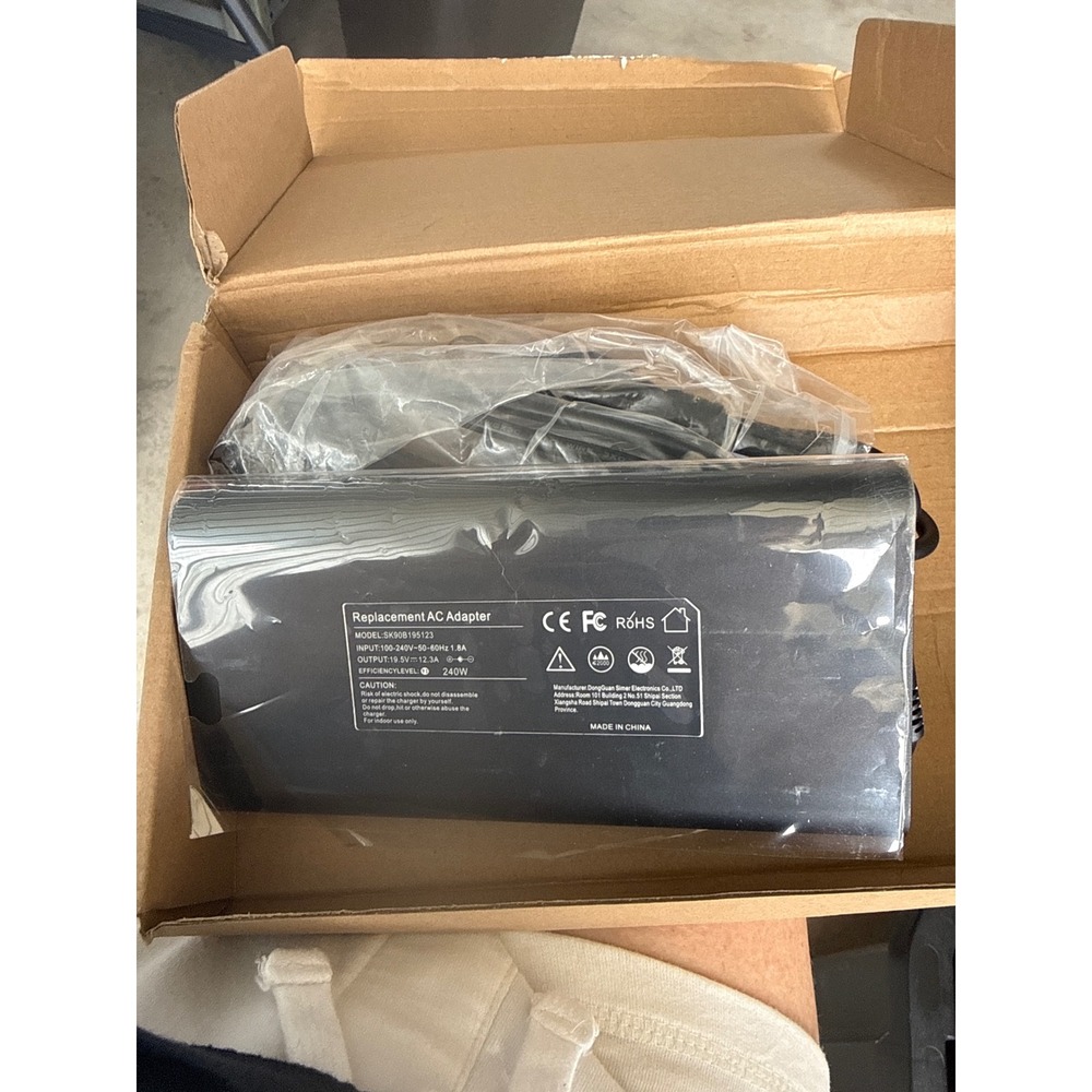 2025 slim 240W Replacement AC Adapter 19.5V 12.3A Laptop Power SupplySK90B195123